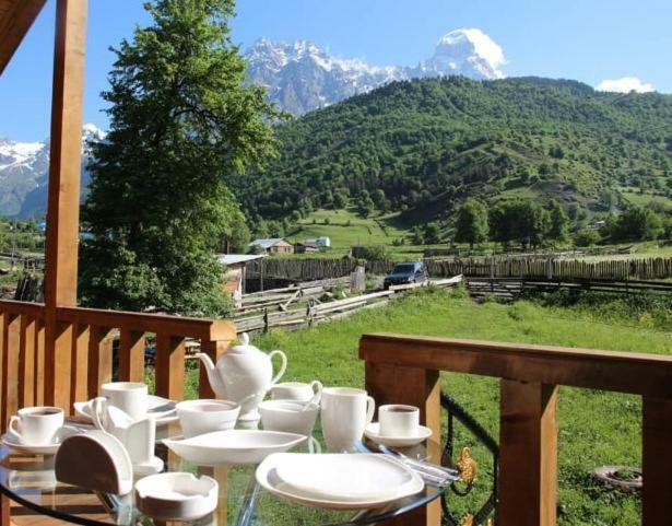 Guest House Guli Mestia Exterior photo